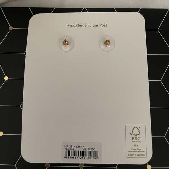 J.CREW Sculptural Spiral Drop Earrings NWT OS Burnished Gold - Picture 9 of 10